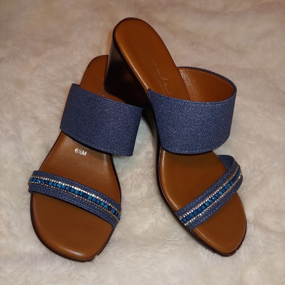 Contesa Italian wedged sandles